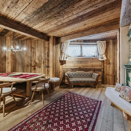 Rum i privatbostad Luxury Cortina Cortina dʼAmpezzo
