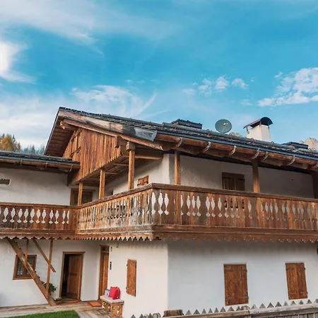 Rum i privatbostad Luxury Cortina
