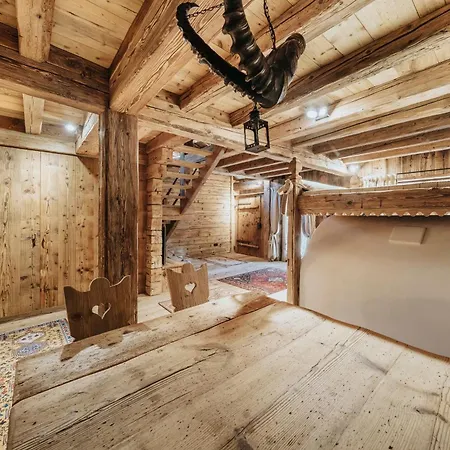 Rum i privatbostad Luxury Cortina Cortina dʼAmpezzo