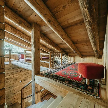 Rum i privatbostad Luxury Cortina